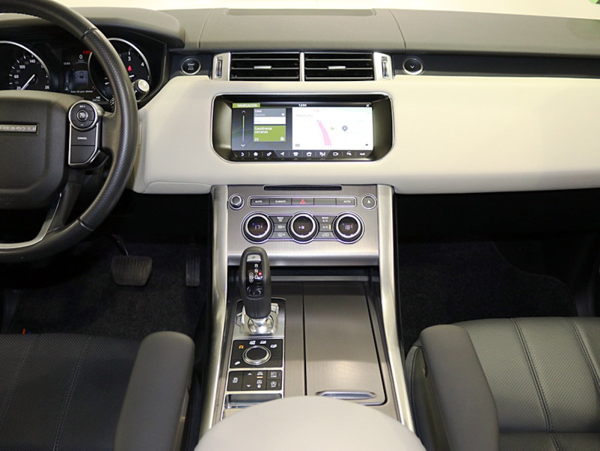 Foto Land-Rover Range Rover Sport 27