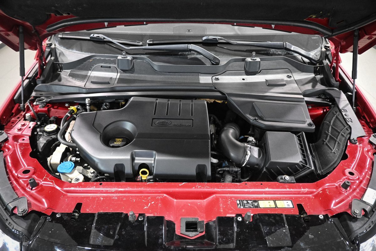 Foto Land-Rover Discovery Sport 7