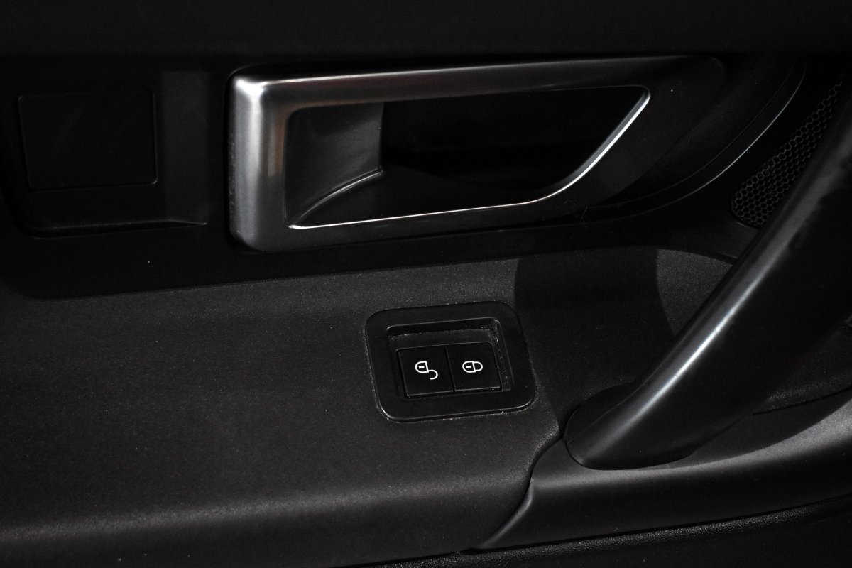 Foto Land-Rover Discovery Sport 33