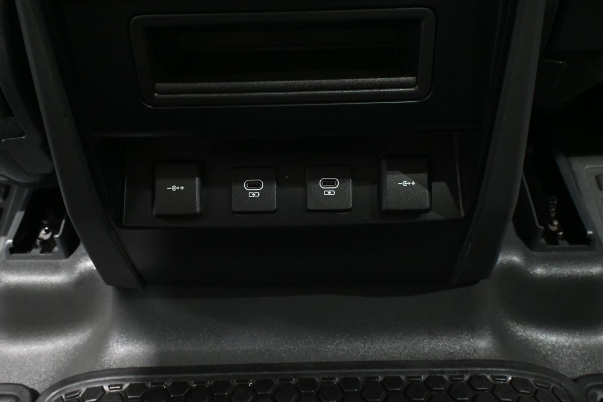 Foto Land-Rover Defender 14