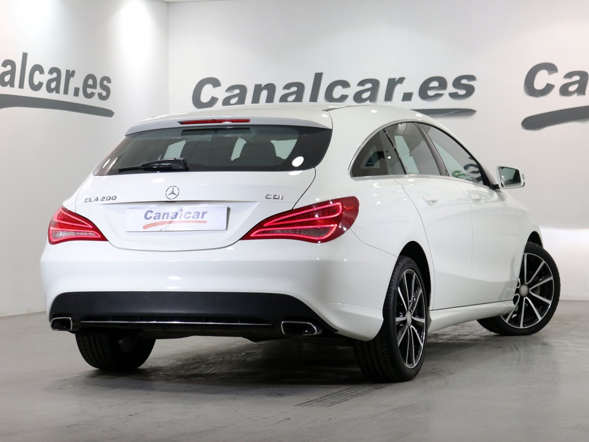 Foto Mercedes-Benz Clase CLA 4