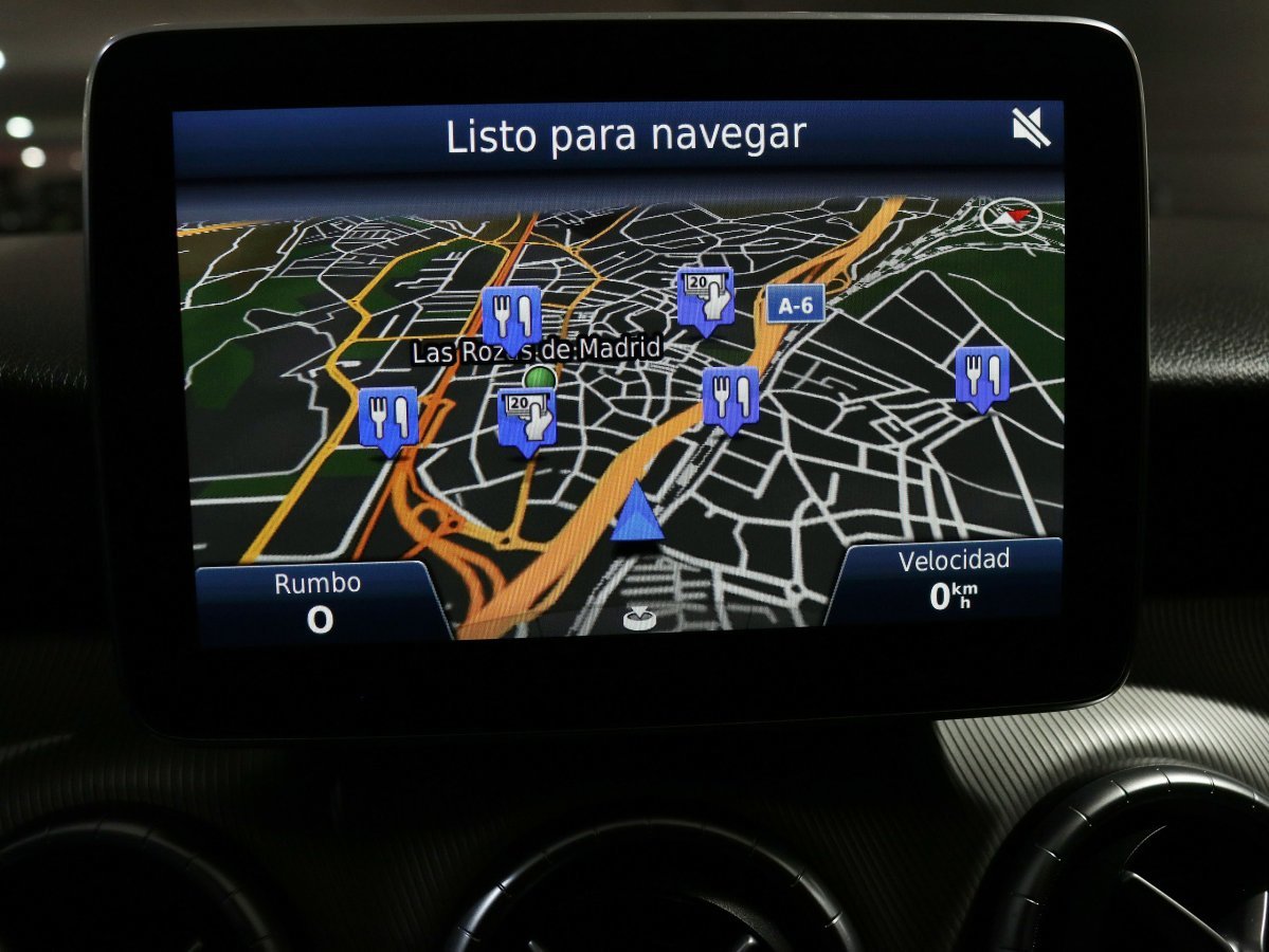 Foto Mercedes-Benz Clase CLA 16