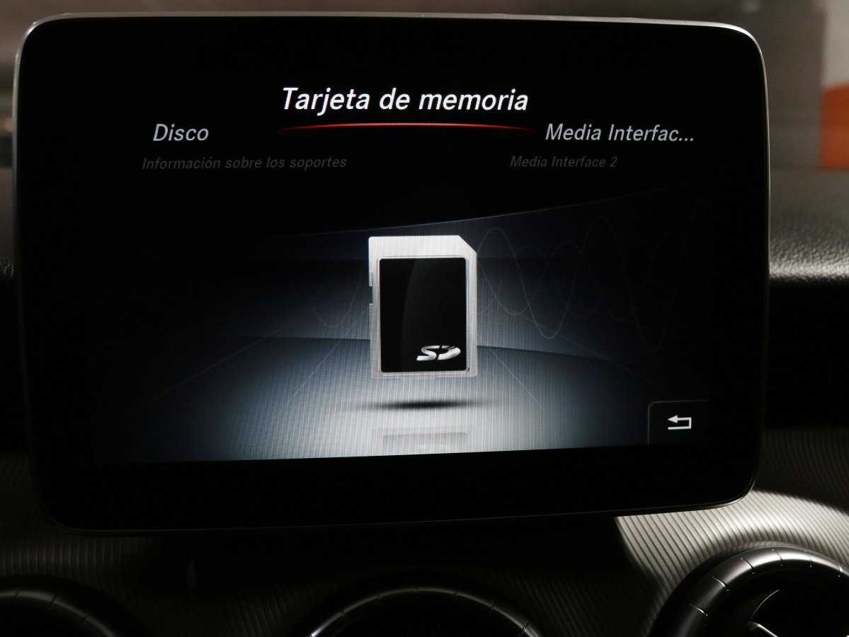 Foto Mercedes-Benz Clase CLA 20
