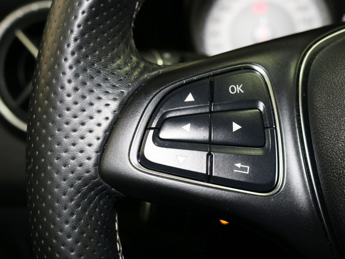 Foto Mercedes-Benz Clase CLA 31