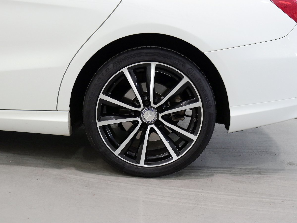 Foto Mercedes-Benz Clase CLA 34