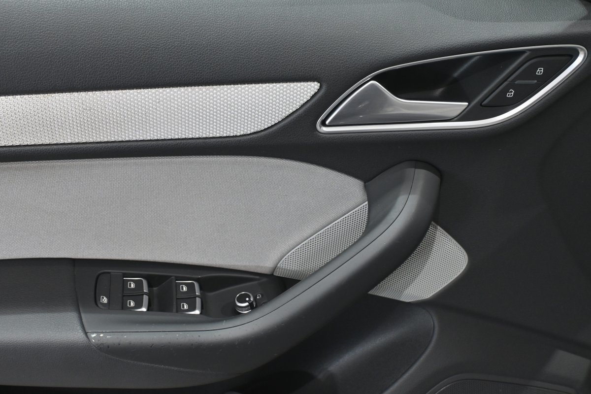 Foto Audi Q3 25