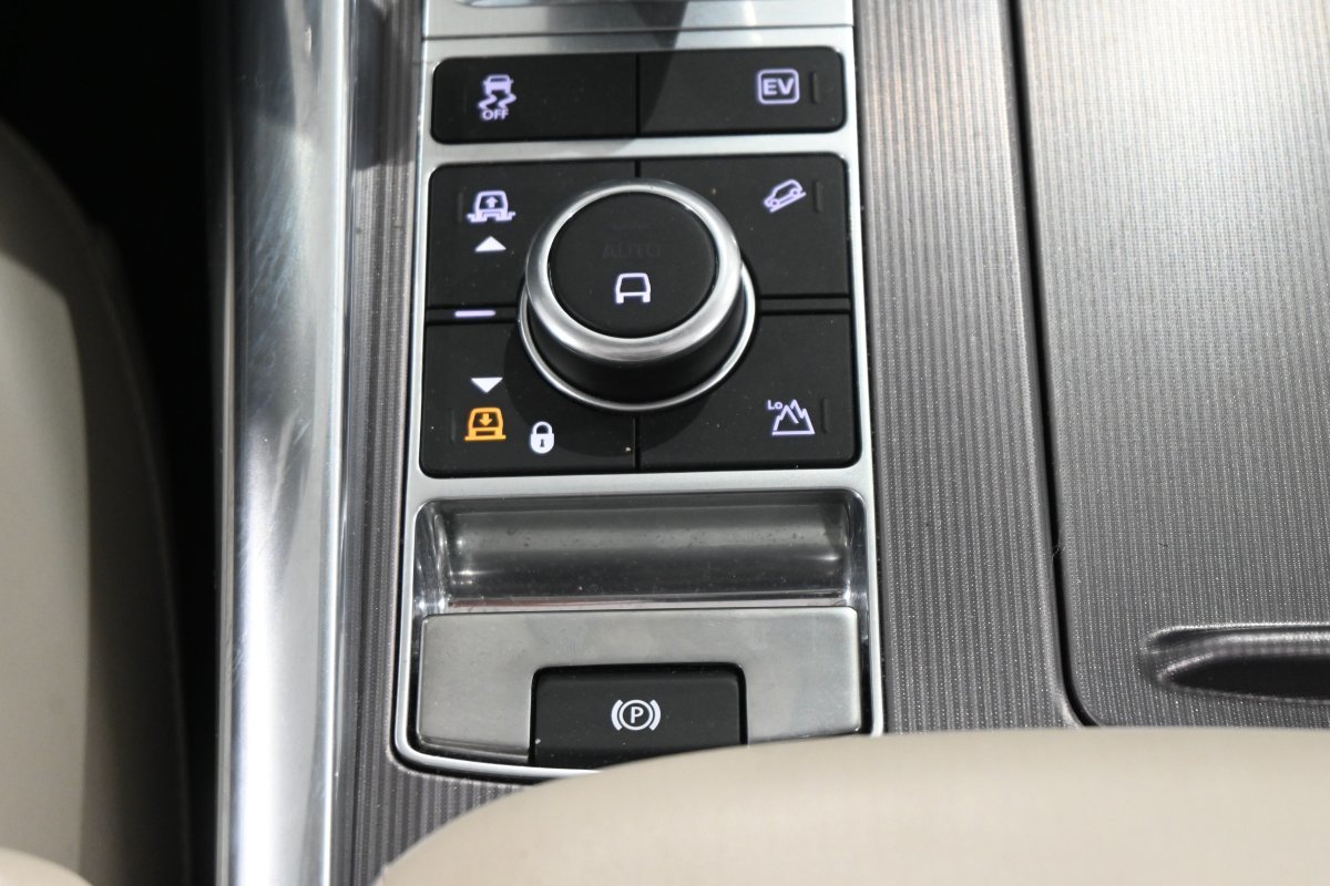 Foto Land-Rover Range Rover Sport 24