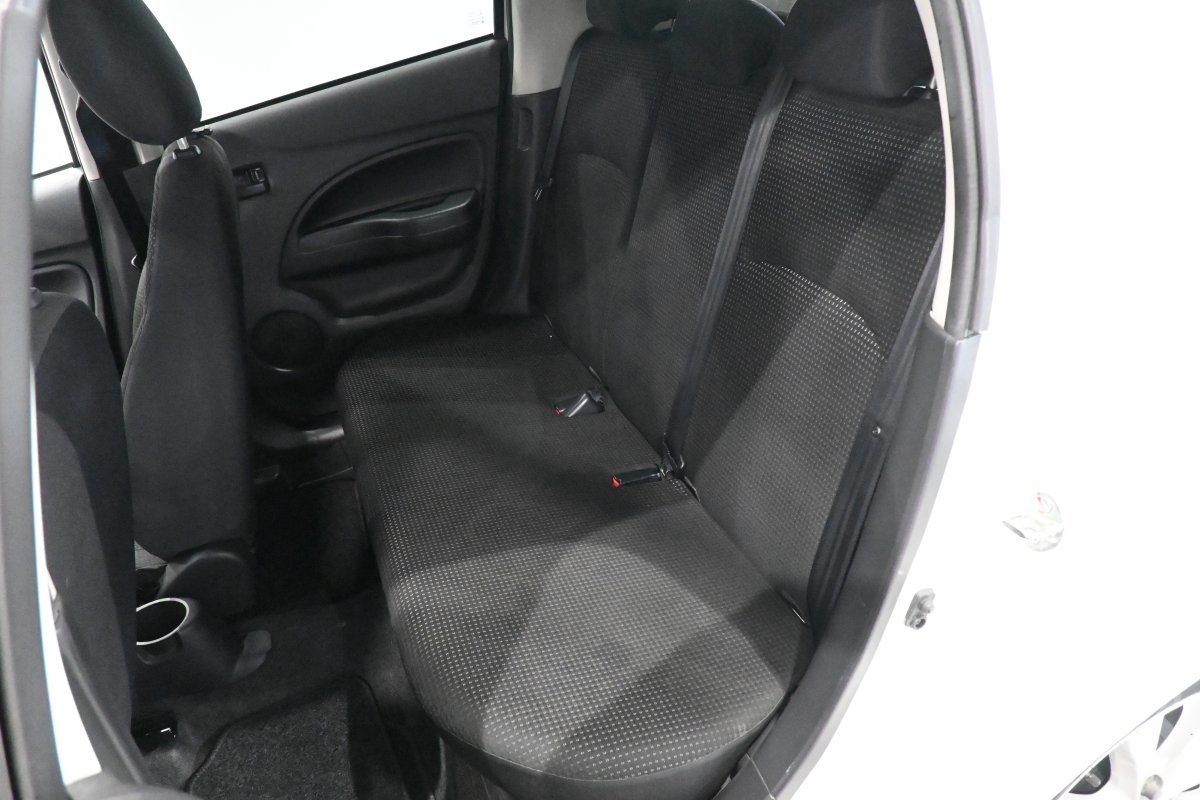 Foto Mitsubishi Space Star 21