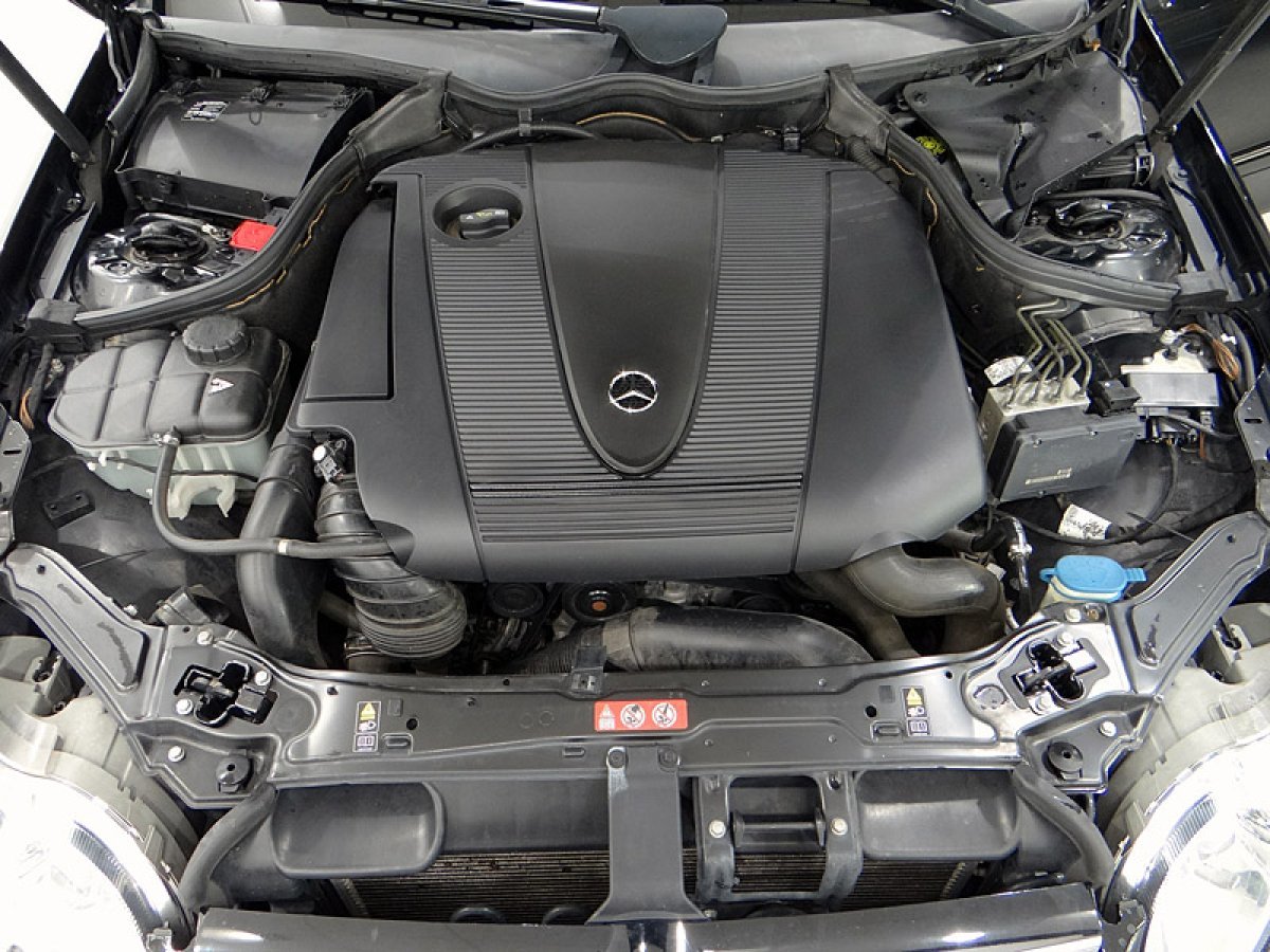 Foto Mercedes-Benz Clase CLK 19