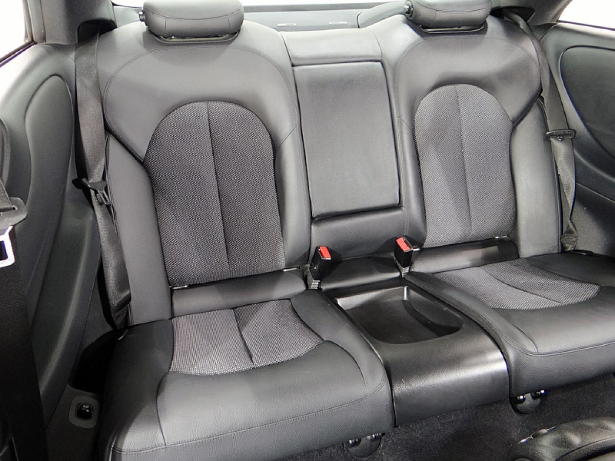 Foto Mercedes-Benz Clase CLK 25