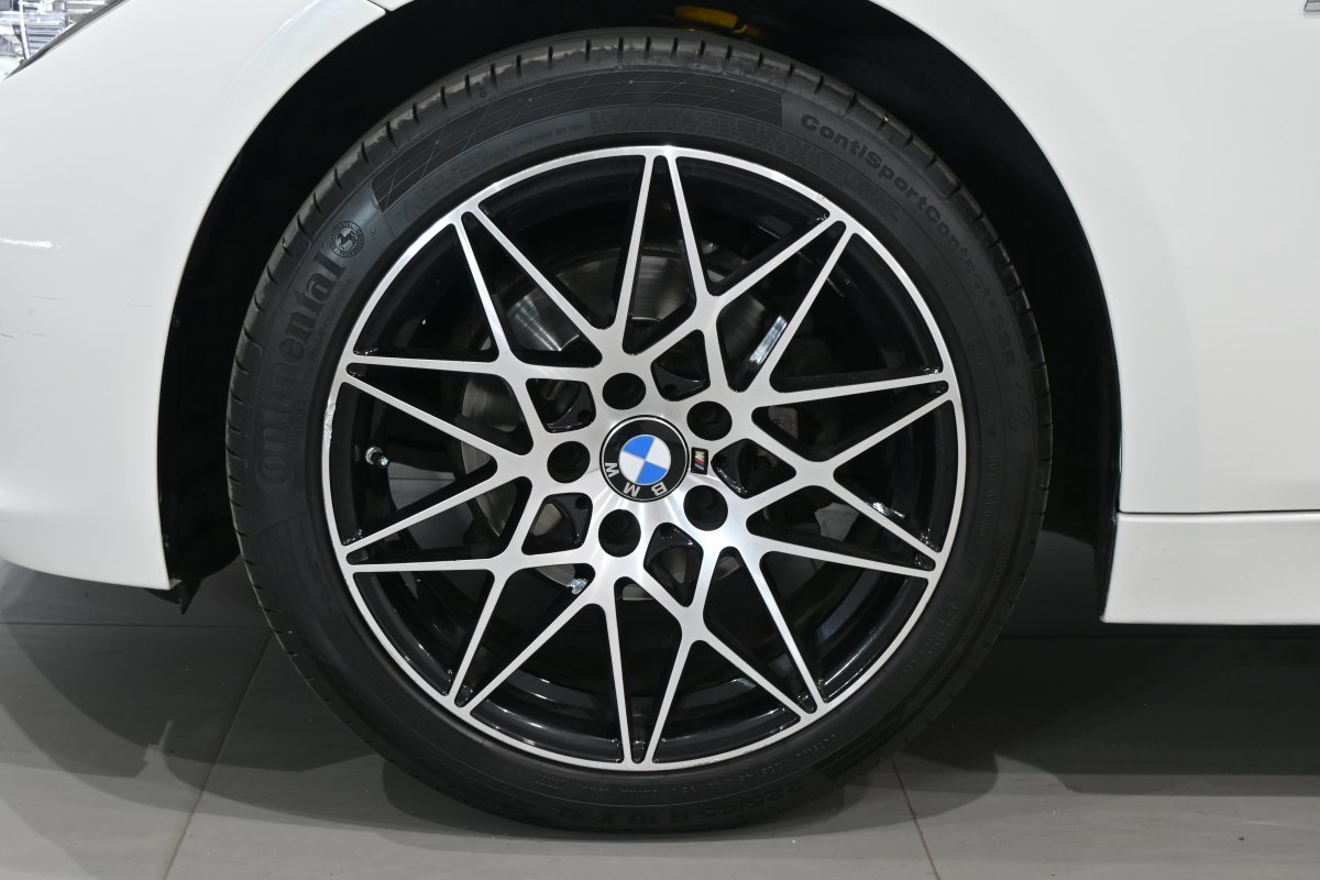 Foto BMW Serie 3 32