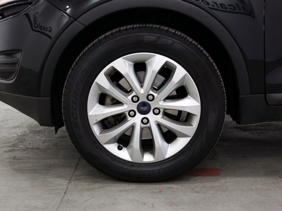 Foto Ford Kuga 24