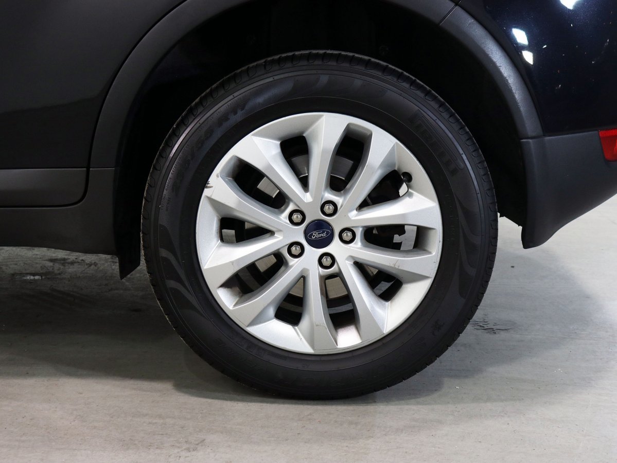 Foto Ford Kuga 25
