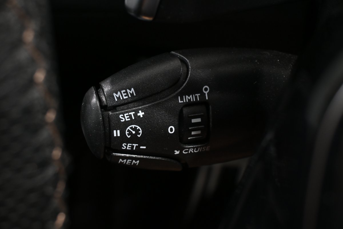 Foto Peugeot 5008 24