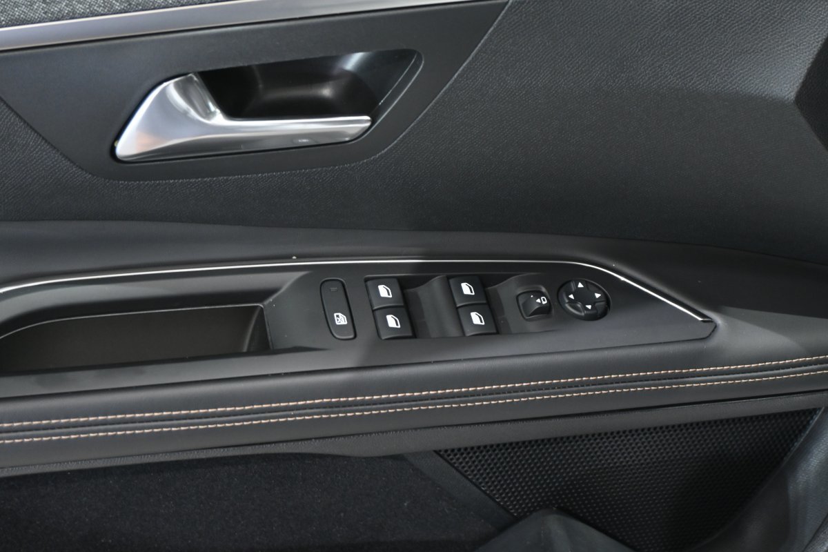 Foto Peugeot 5008 33