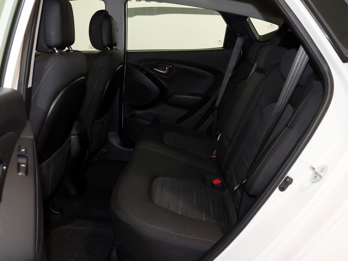 Foto Hyundai ix35 10