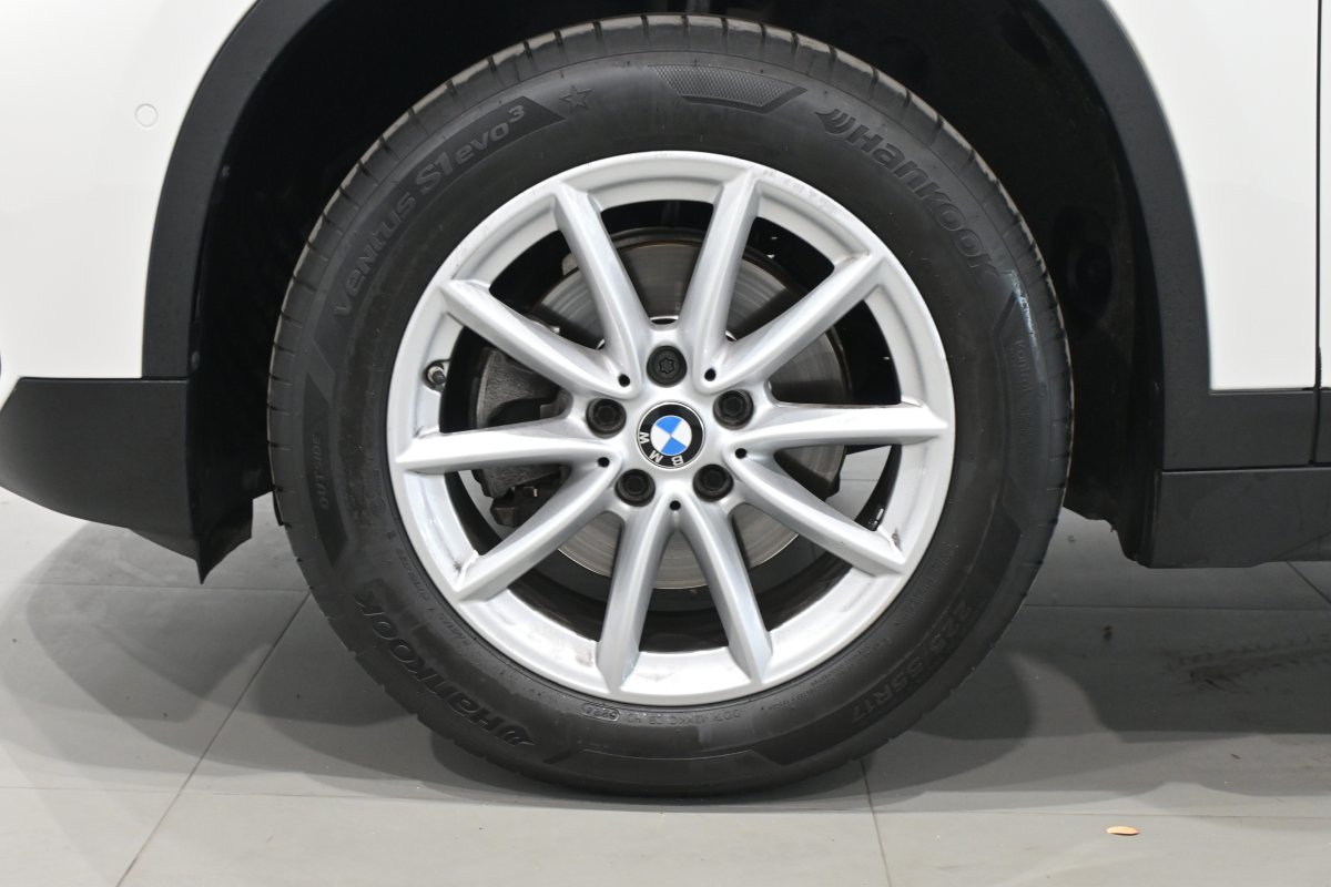 Foto BMW X1 30