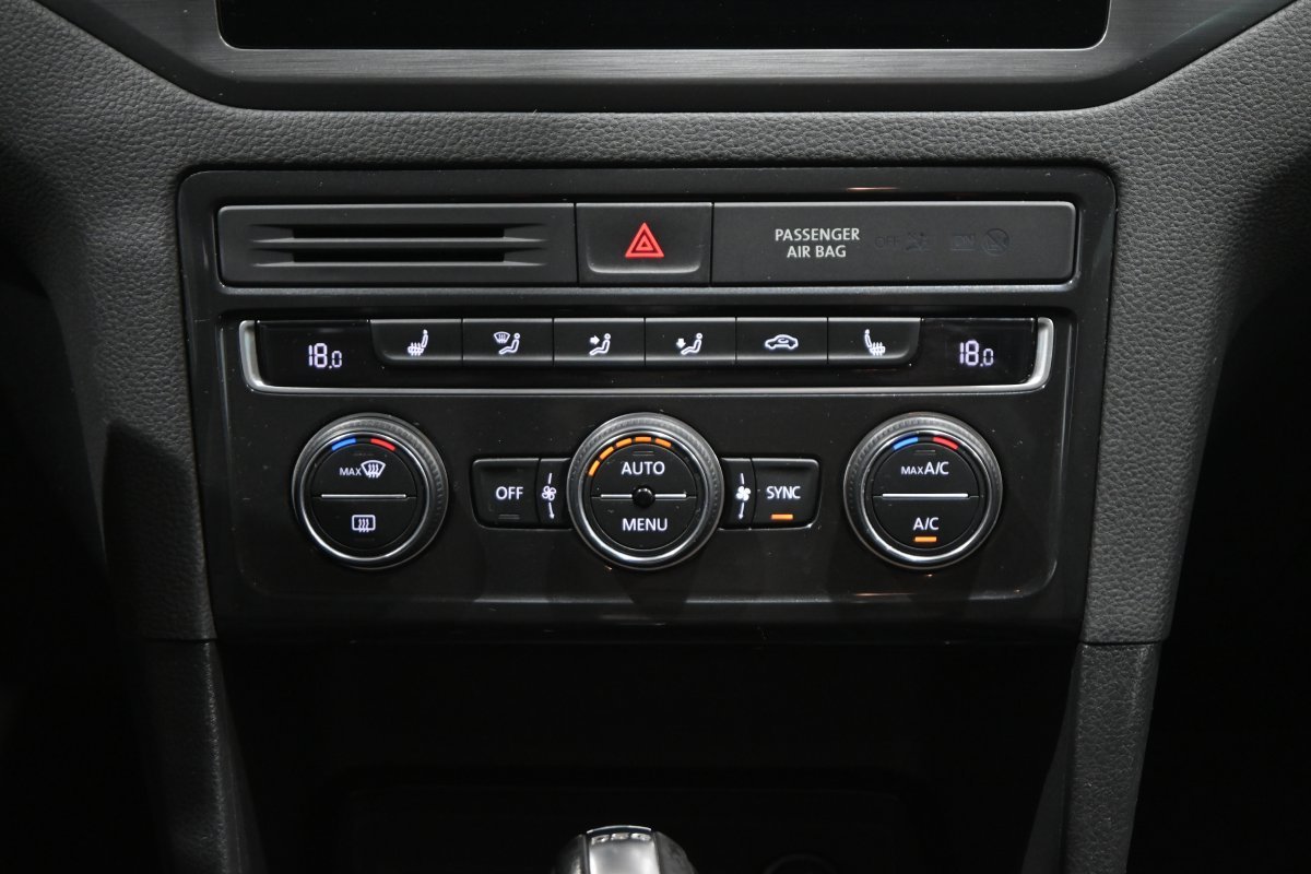 Foto Volkswagen Golf Sportsvan 17