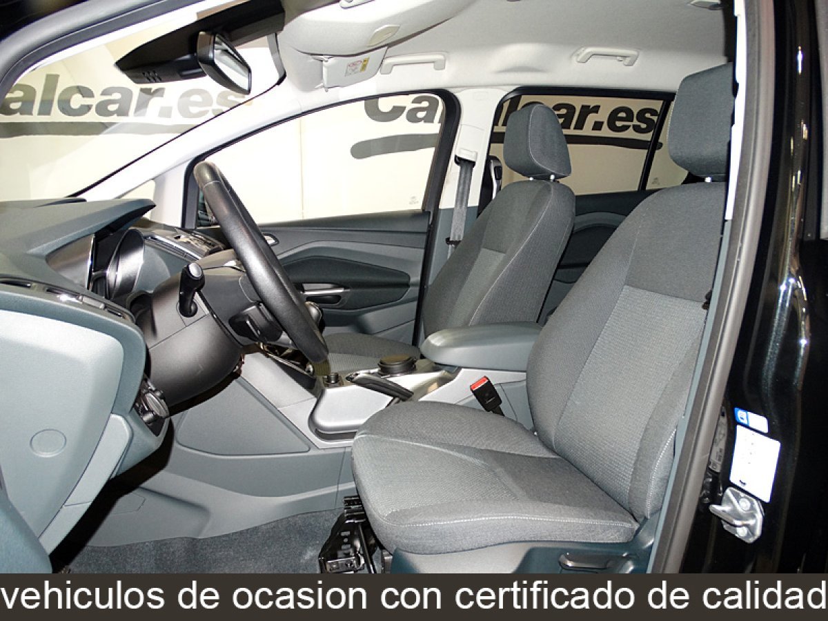 Foto Ford Grand C-MAX 14