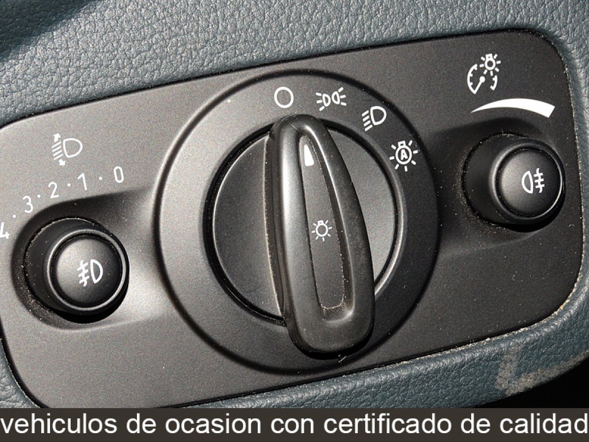 Foto Ford Grand C-MAX 19