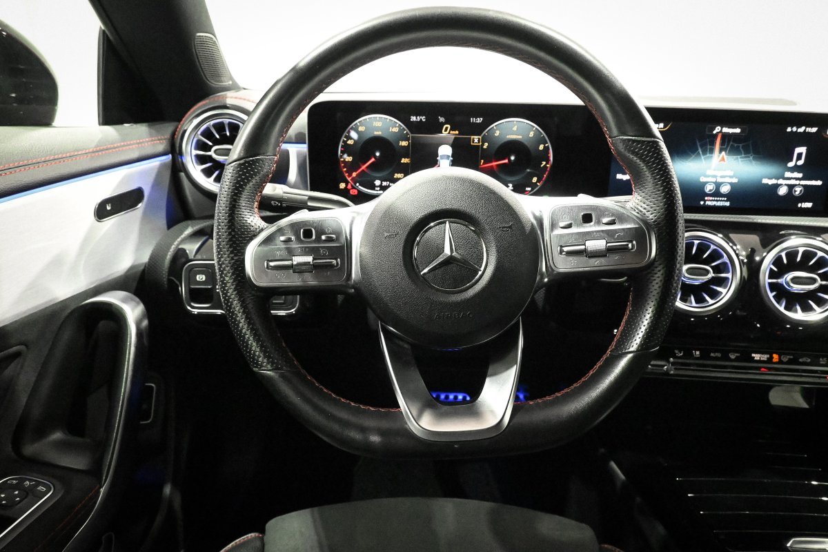 Foto Mercedes-Benz Clase CLA 19