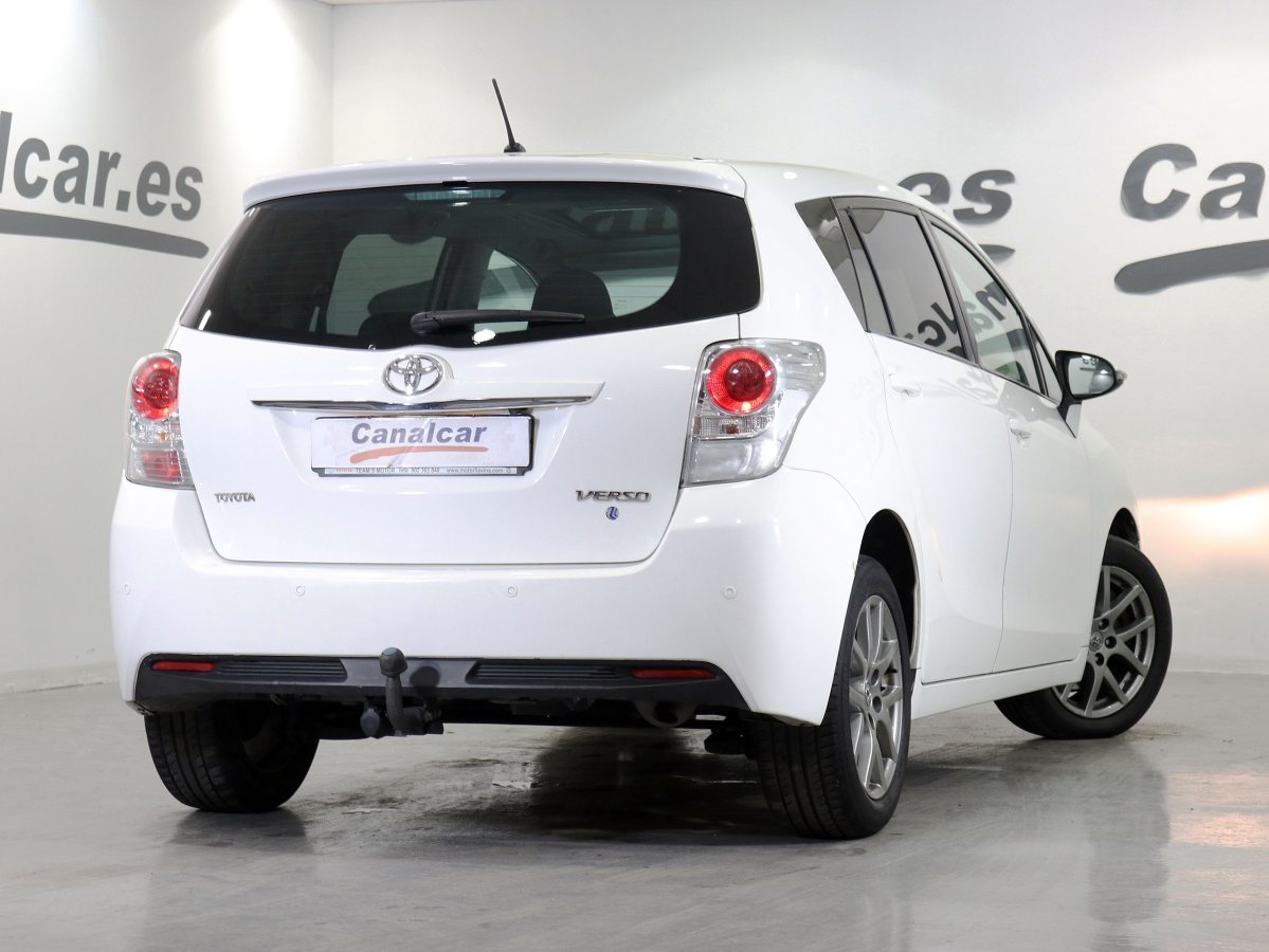 Foto Toyota Corolla Verso 4