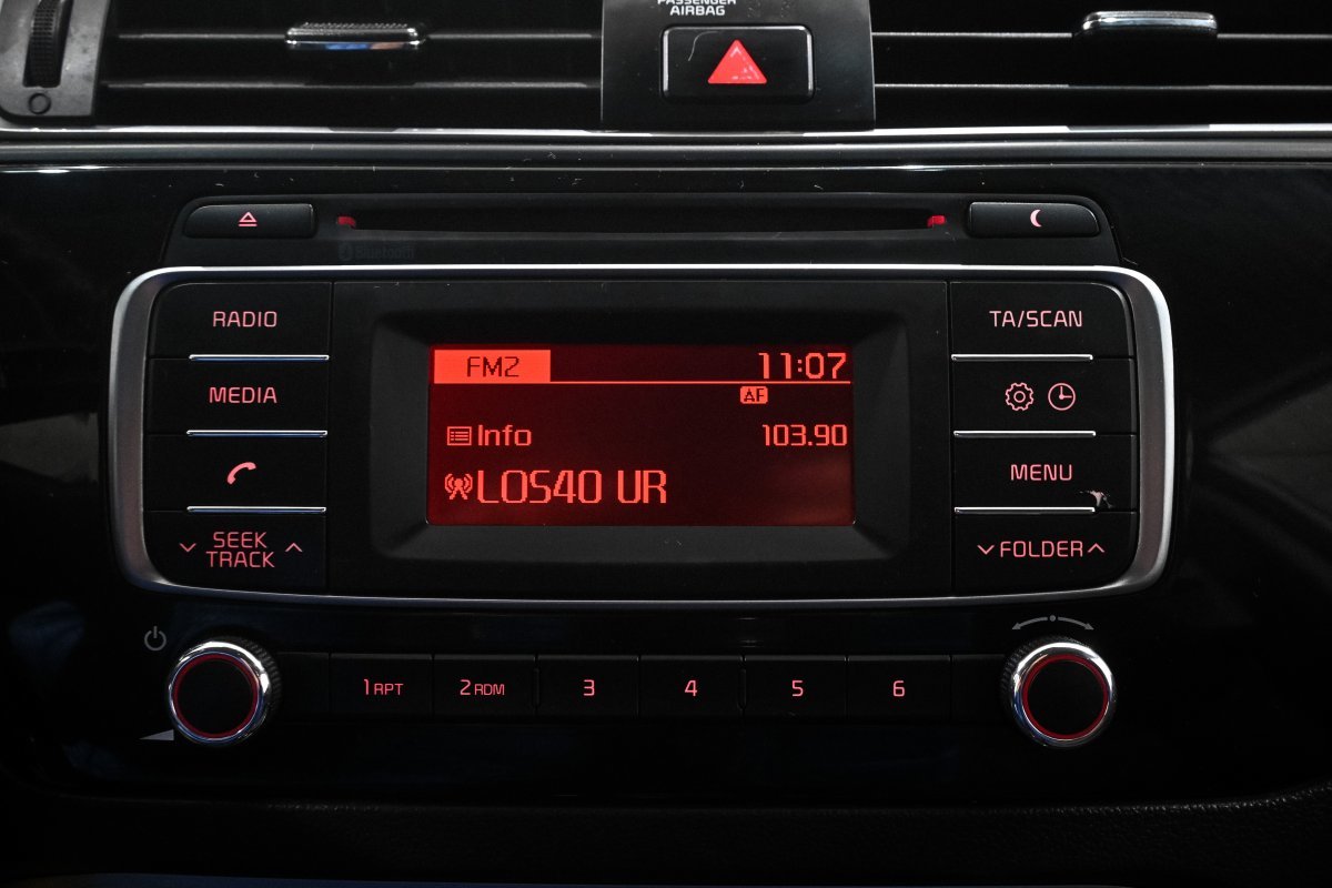 Foto Kia Rio 12