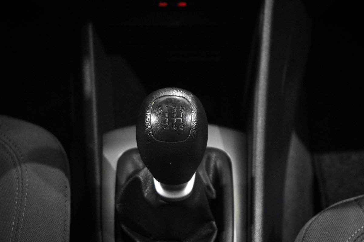 Foto Kia Rio 15
