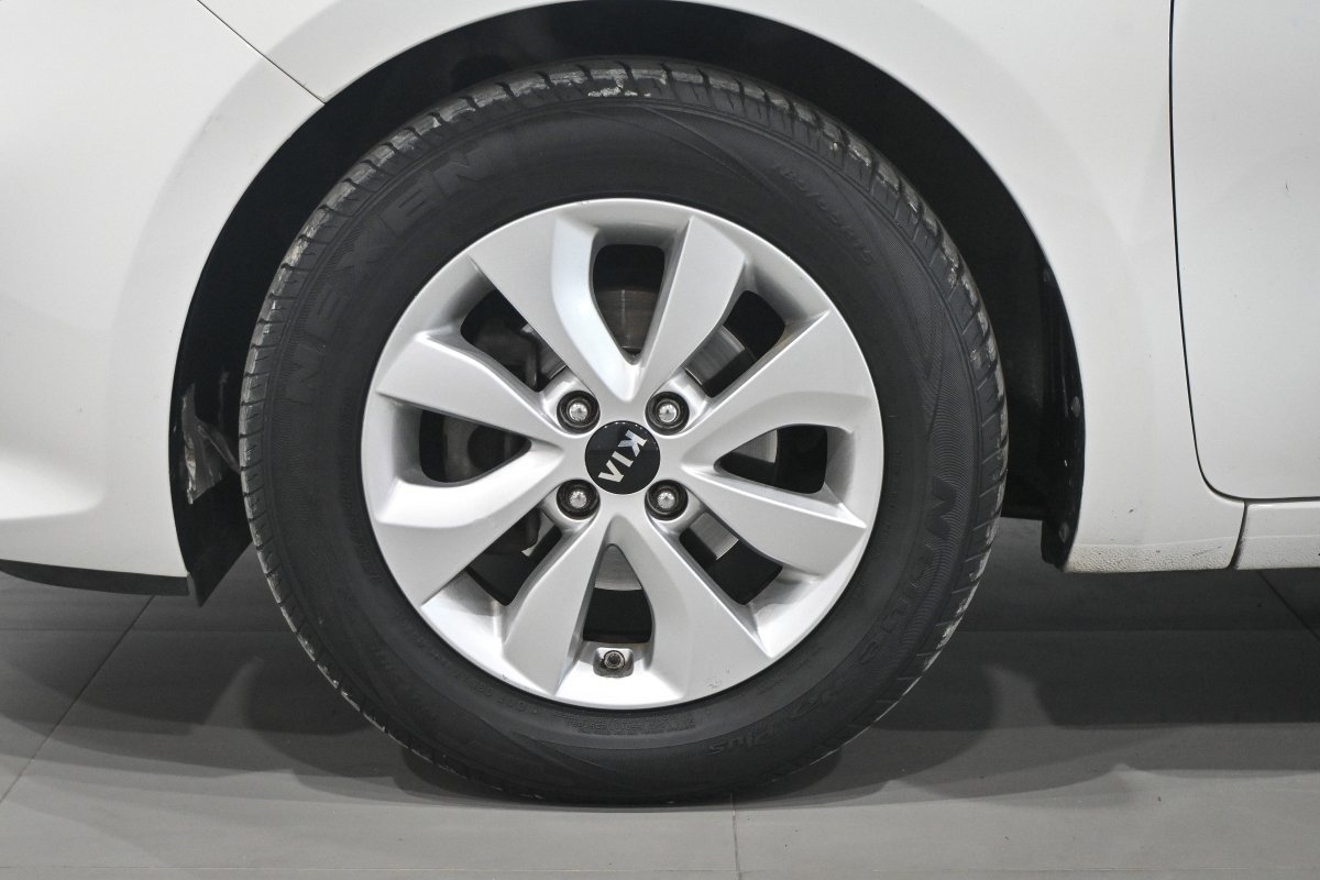 Foto Kia Rio 25