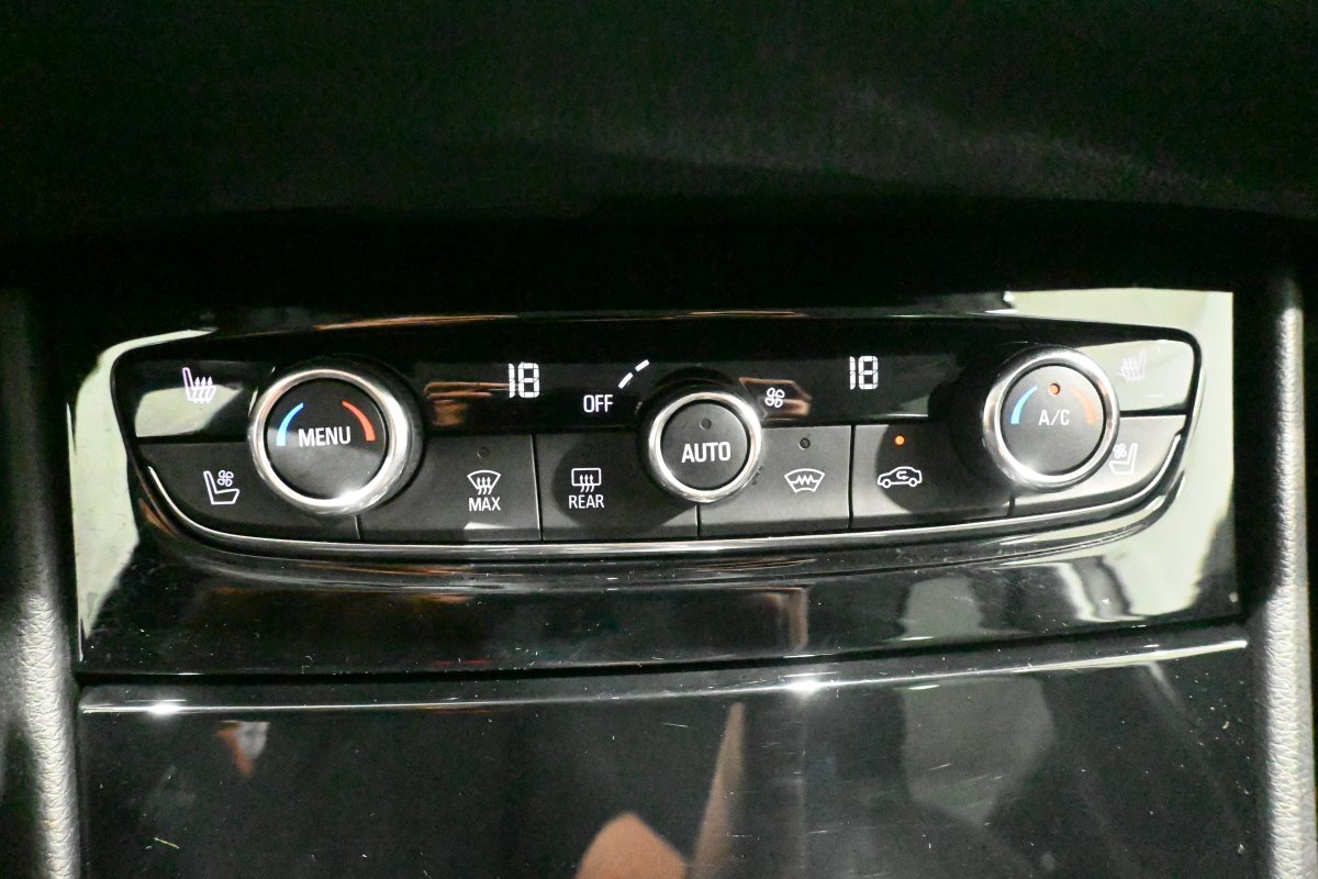 Foto Opel Grandland X 15