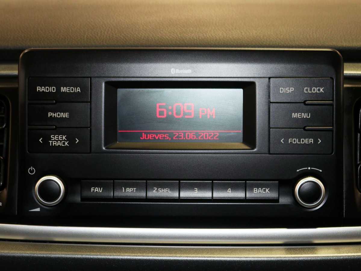 Foto Kia Rio 16