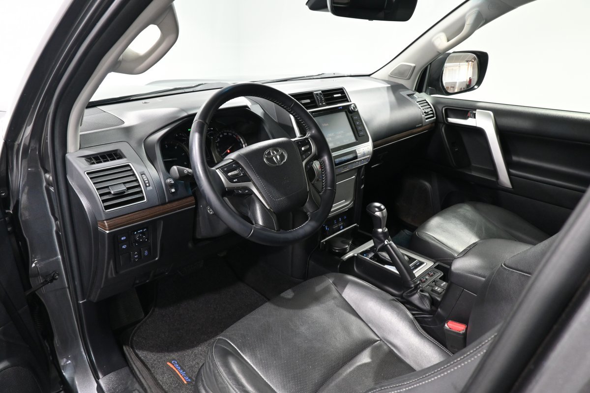 Foto Toyota Land Cruiser 10