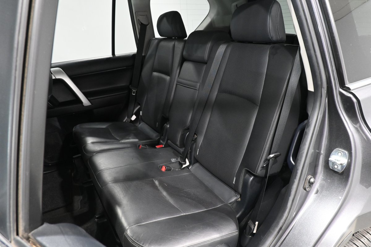 Foto Toyota Land Cruiser 12