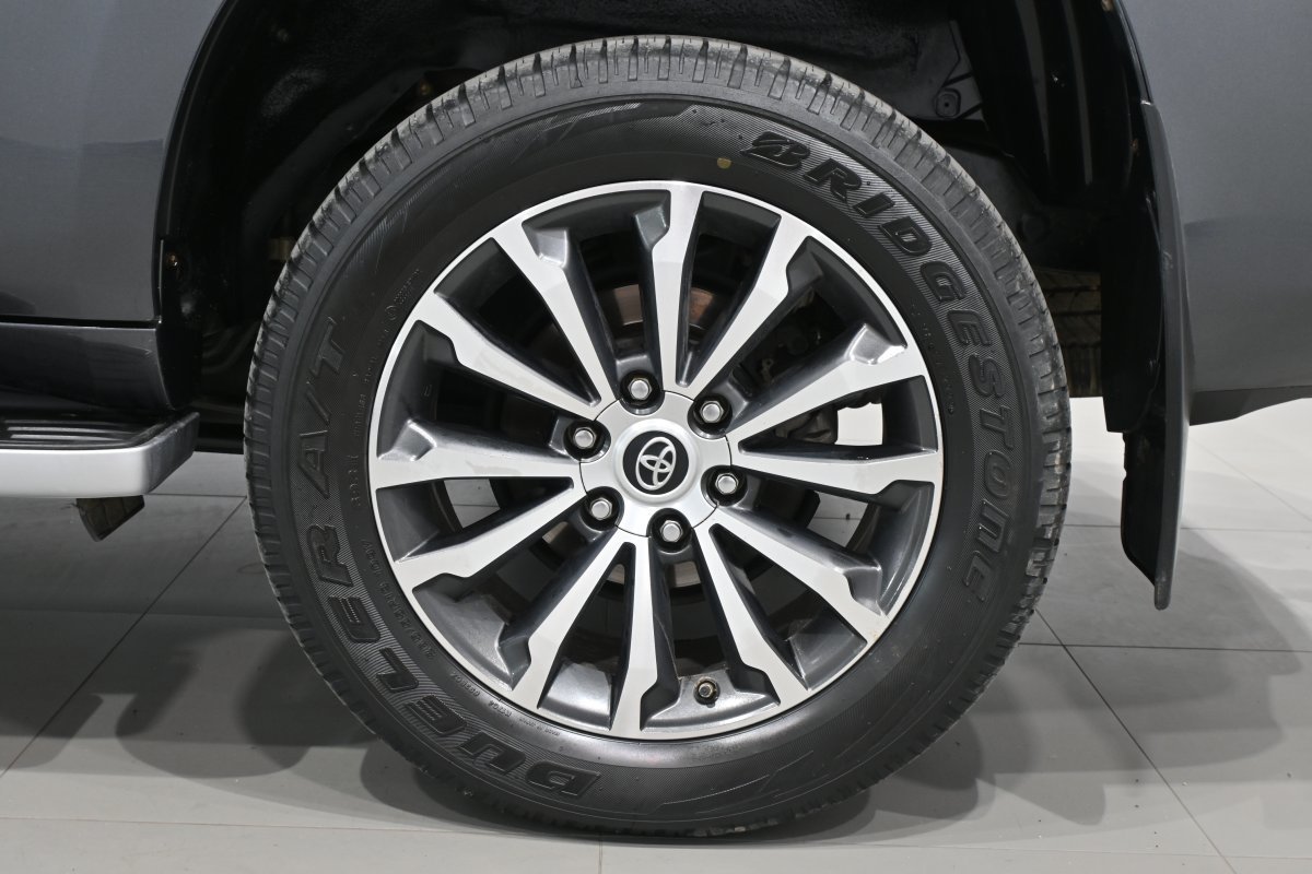 Foto Toyota Land Cruiser 34
