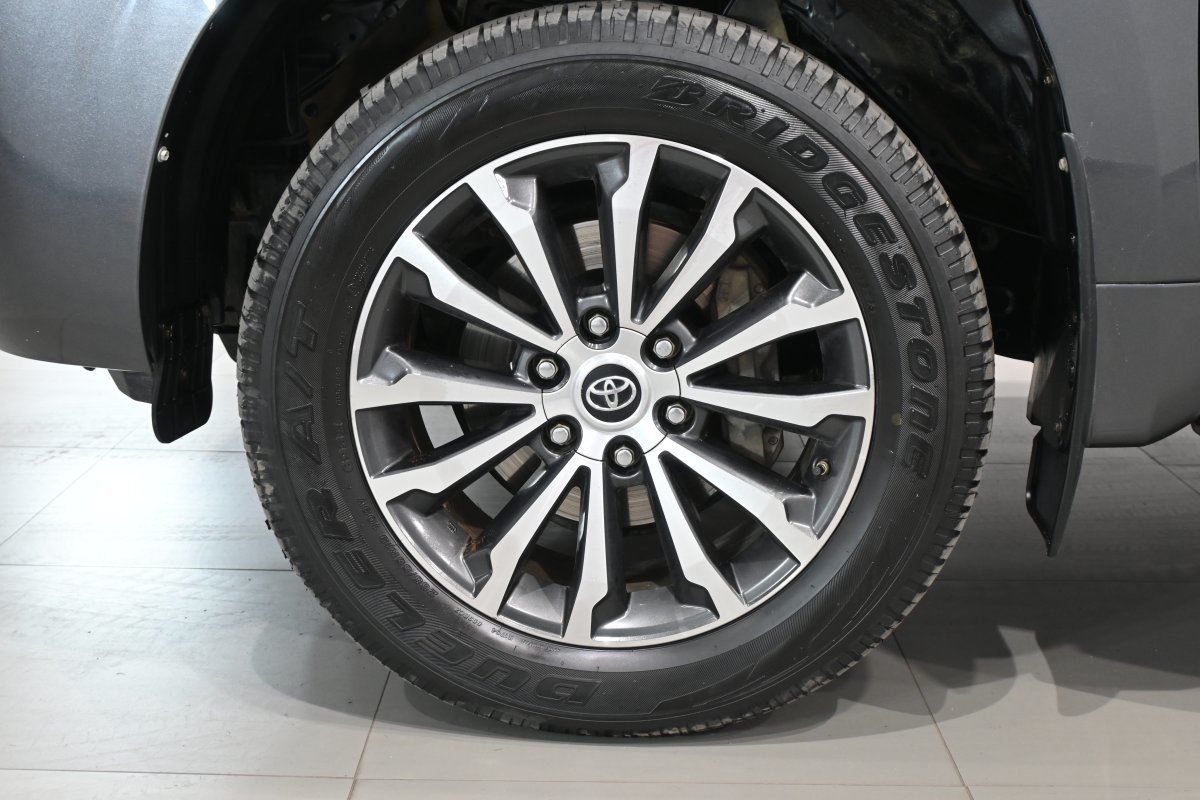 Foto Toyota Land Cruiser 35