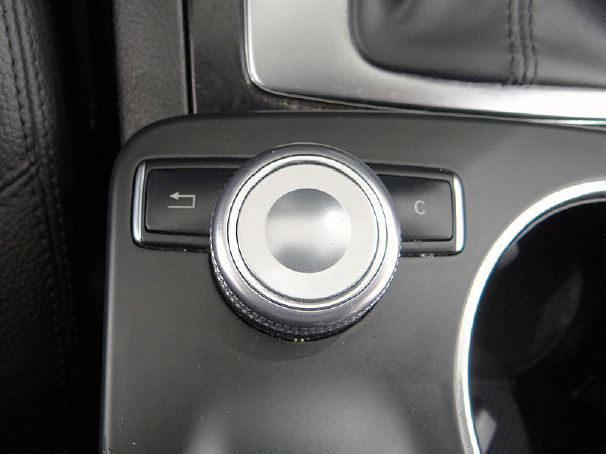 Foto Mercedes-Benz Clase GLK 34