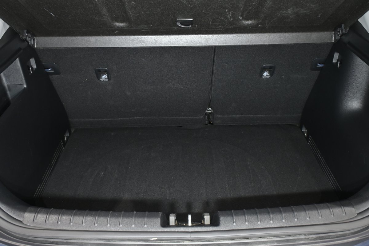 Foto Kia Stonic 8