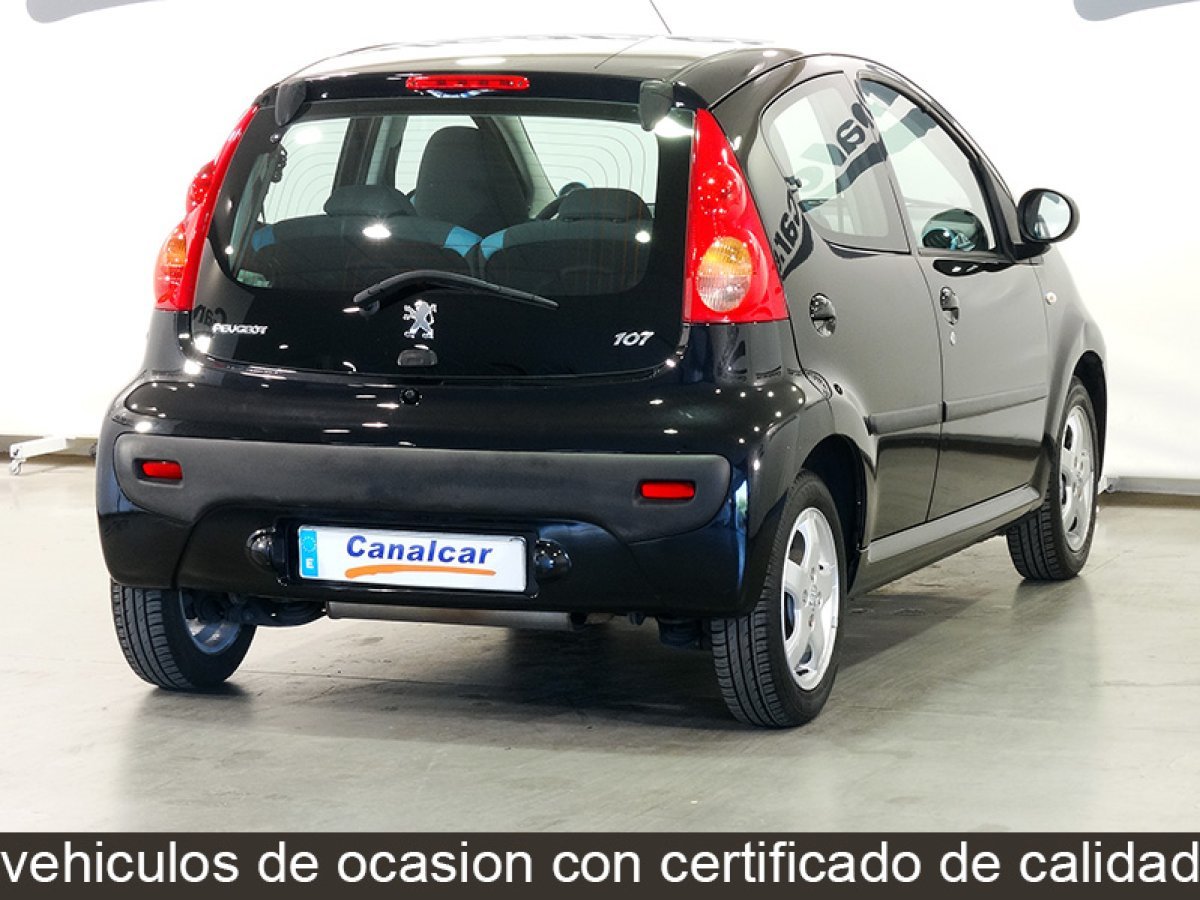 Foto Peugeot 107 5