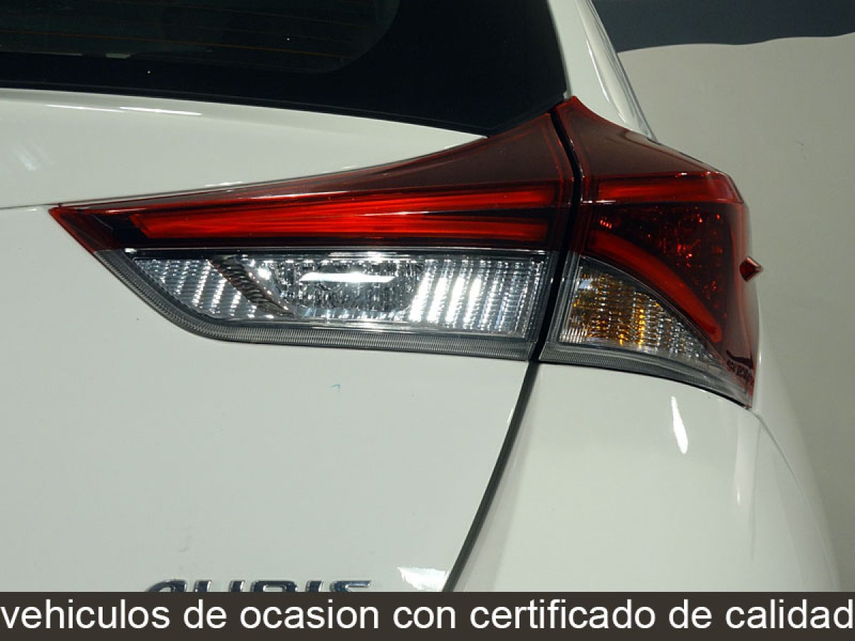 Foto Toyota Auris 10