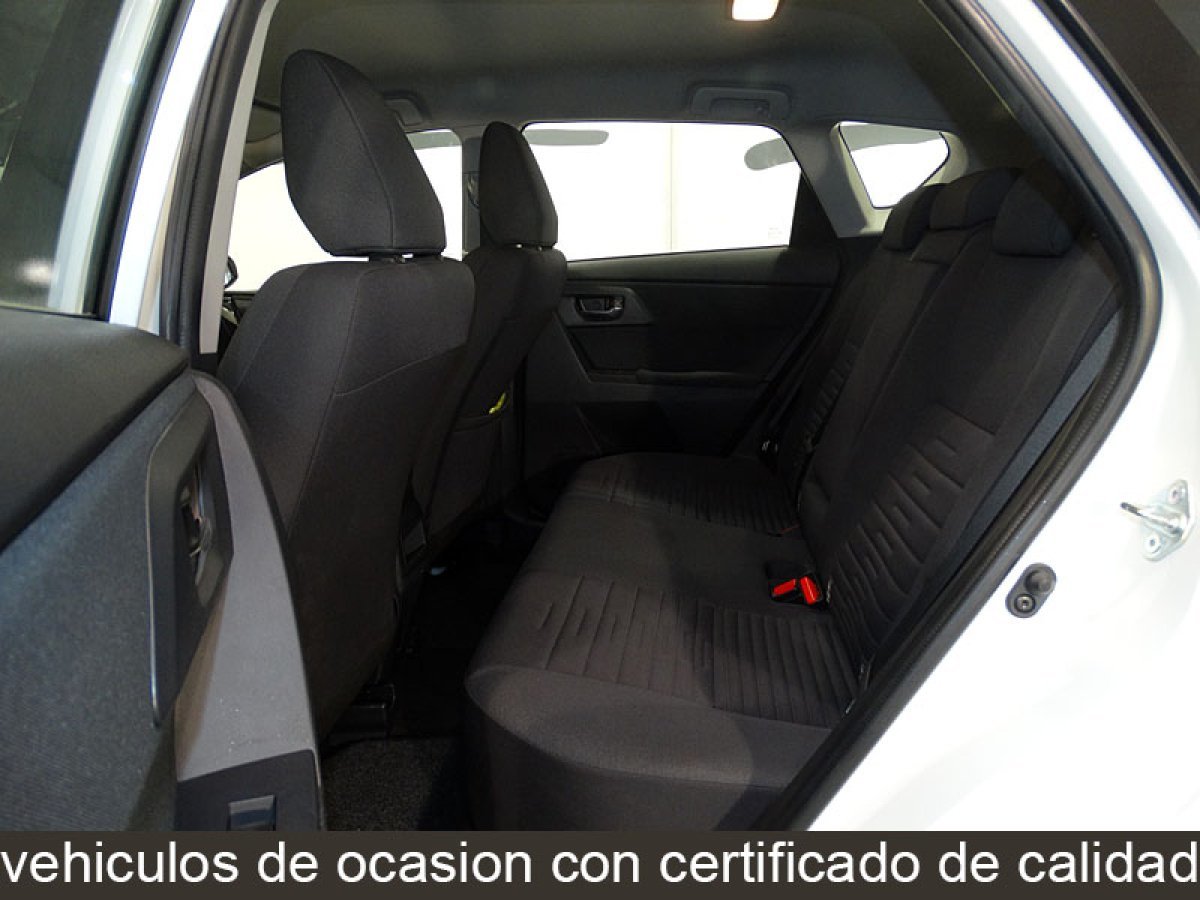 Foto Toyota Auris 15