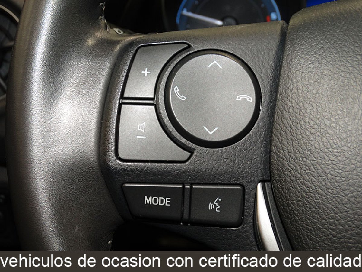 Foto Toyota Auris 25