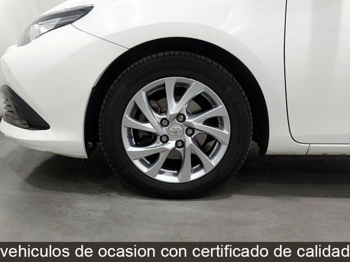 Foto Toyota Auris 30