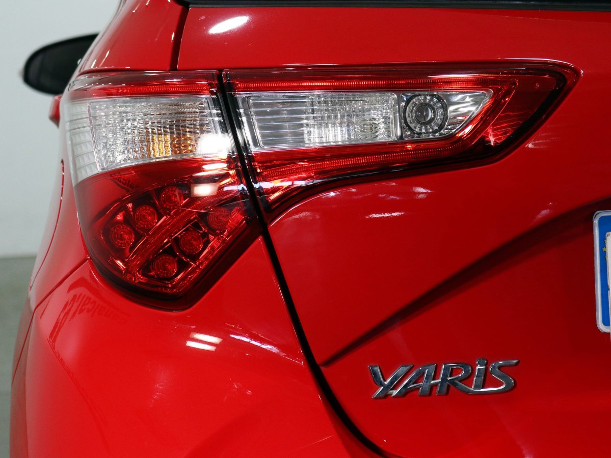 Foto Toyota Yaris 9