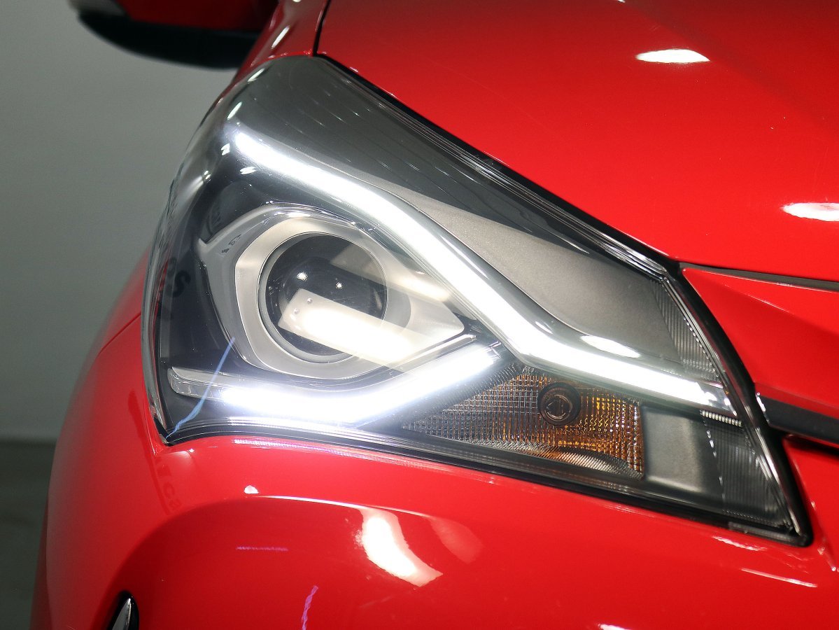 Foto Toyota Yaris 11