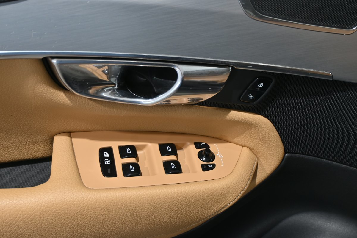 Foto Volvo XC90 26