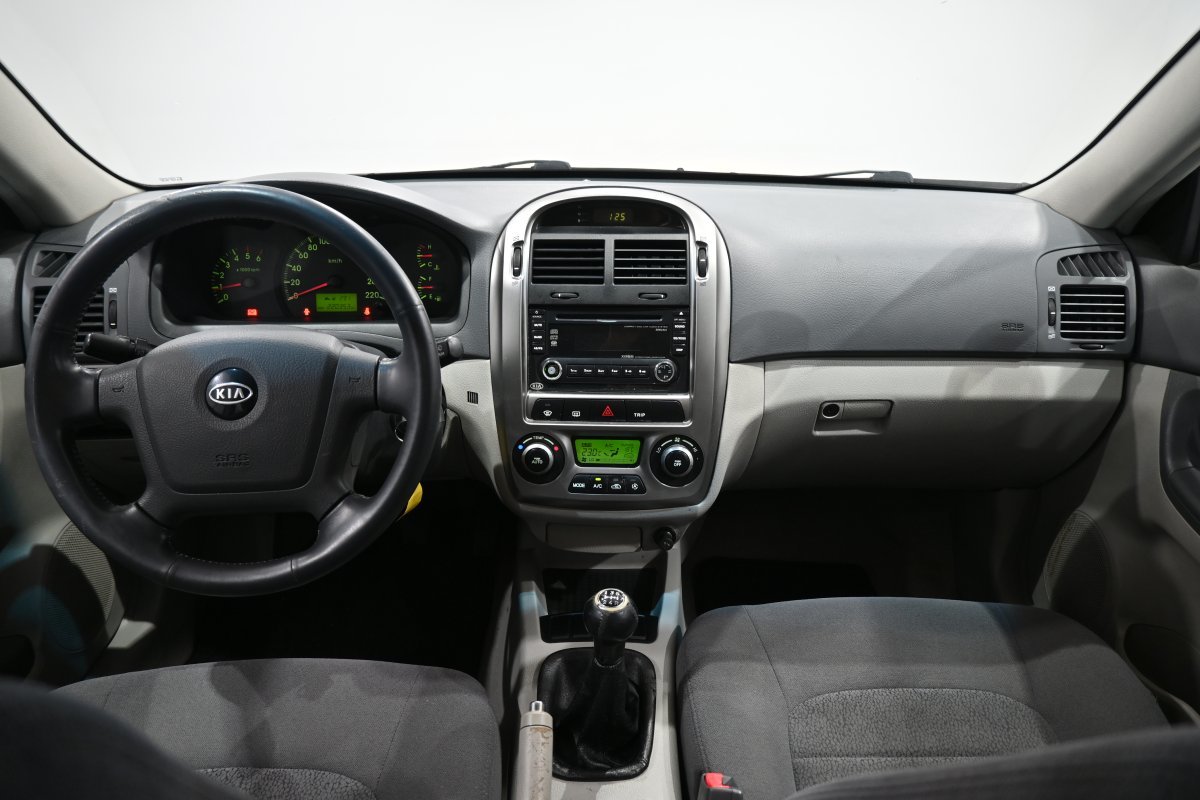 Foto Kia Cerato 15