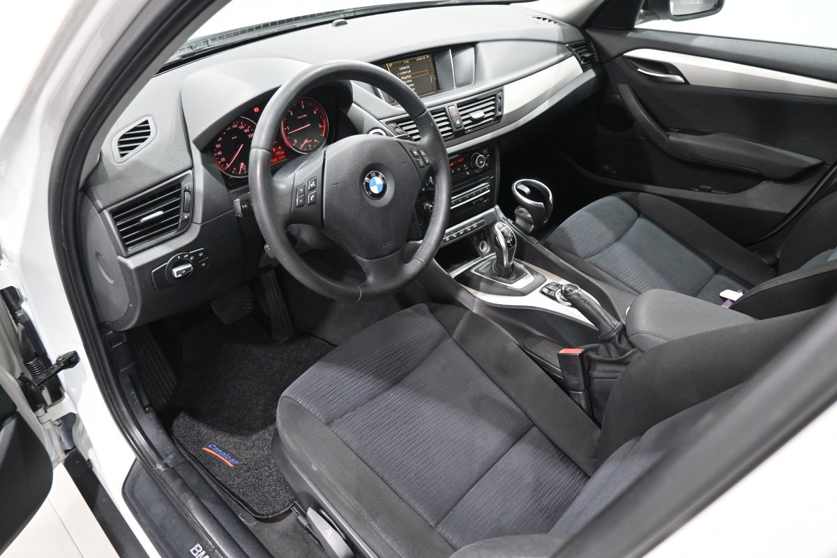 Foto BMW X1 9