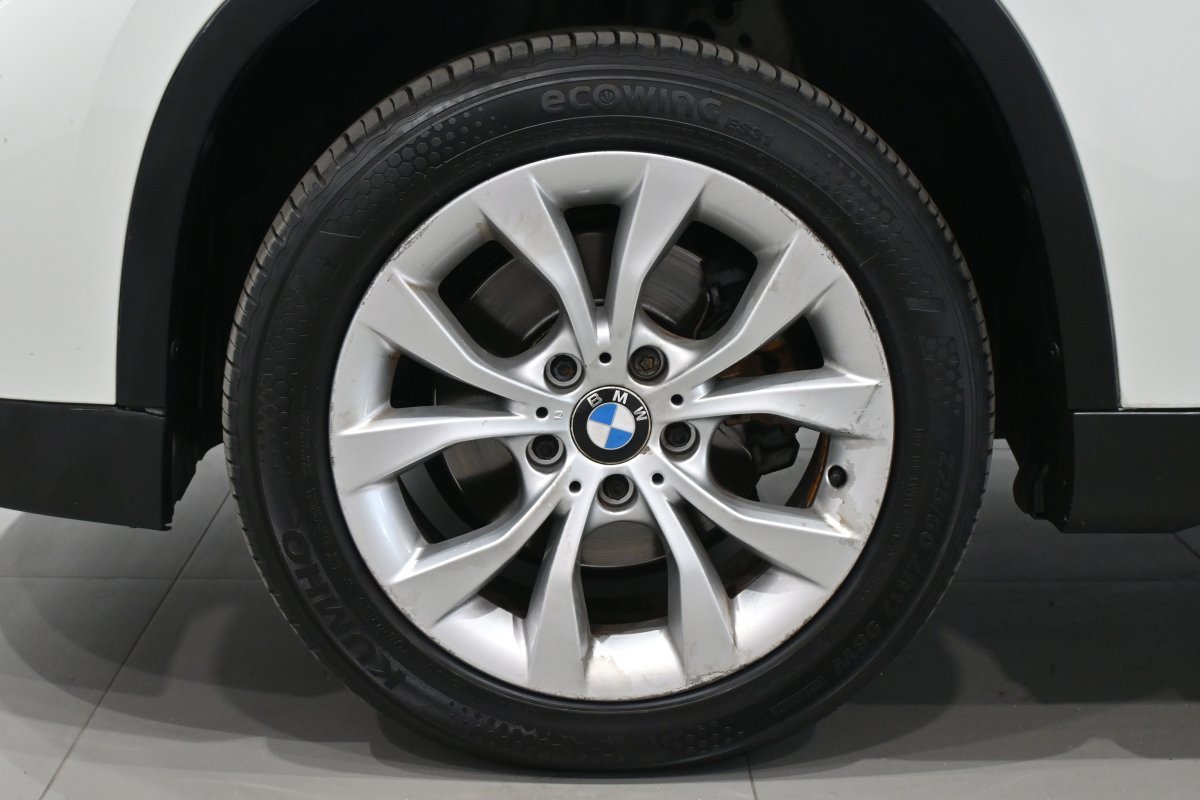 Foto BMW X1 30
