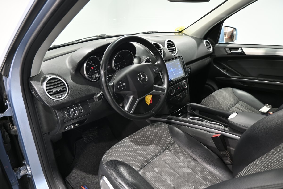 Foto Mercedes-Benz Clase M 10