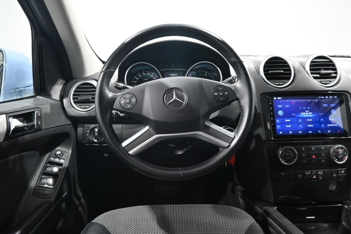 Foto Mercedes-Benz Clase M 19